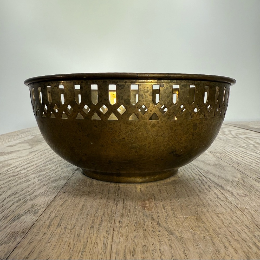 Vintage Ornate Brass Bowl Cut Out Design‎